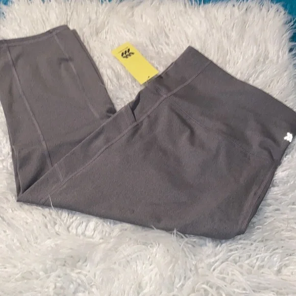 Women’s All in Motion Capri Leggings Gray 2X - Picture 7 of 8